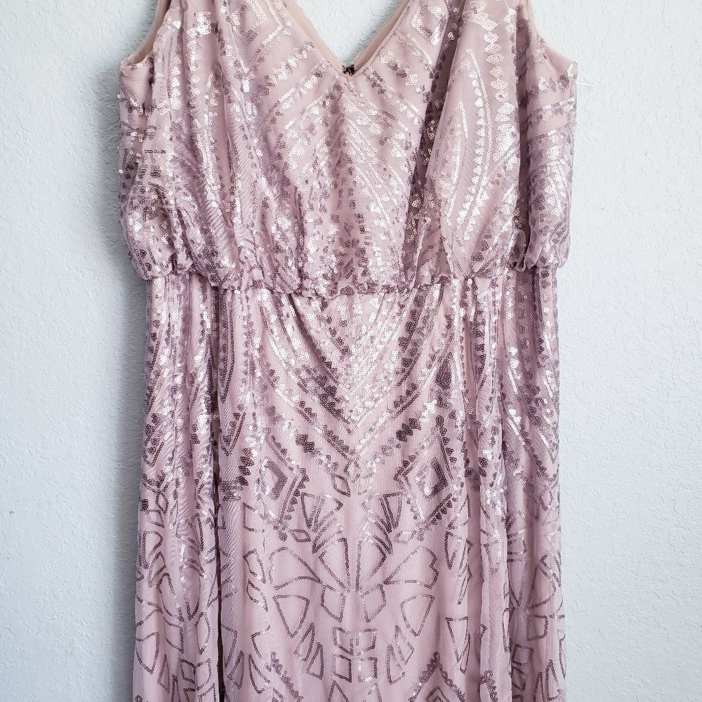 Marina Rose Gold Sequin Mesh V-neck Dress - Picture 4 of 10